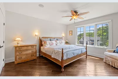 219 Chicago Avenue N, Wayzata, MN 55391 - Photo 35