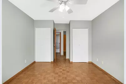 1912 Dupont Avenue S #405, Minneapolis, MN 55403 - Photo 9