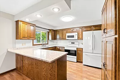 1718 Hazelwood Circle, Saint Cloud, MN 56303 - Photo 13