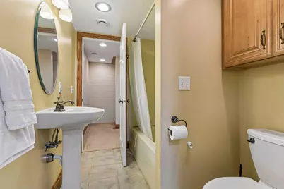 1836 Prior Avenue N, Falcon Heights, MN 55113 - Photo 29