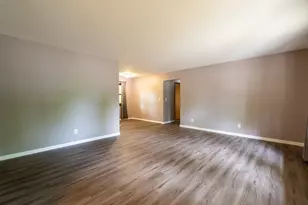 1715 19th St S, Moorhead, MN 56560 - Photo 3