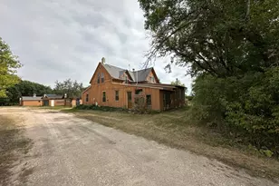 1372 190th St, Kent, MN 56553 - Photo 5