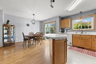 446 Mission Hills Way E, Chanhassen, MN 55317 - Photo 7