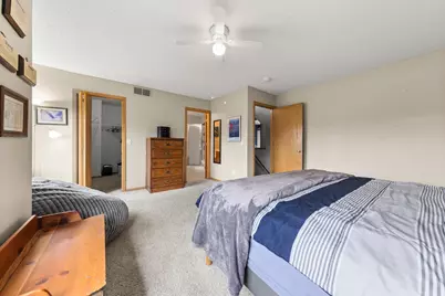 446 Mission Hills Way E, Chanhassen, MN 55317 - Photo 19