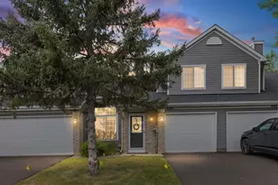 446 Mission Hills Way E, Chanhassen, MN 55317 - Photo 1