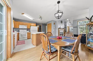 446 Mission Hills Way E, Chanhassen, MN 55317 - Photo 13