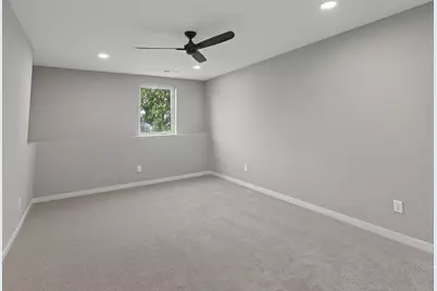 2353 7th Ave E, North Saint Paul, MN 55109 - Photo 23