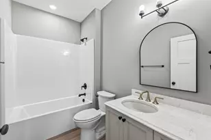 2353 7th Ave E, North Saint Paul, MN 55109 - Photo 21