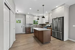2353 7th Ave E, North Saint Paul, MN 55109 - Photo 9