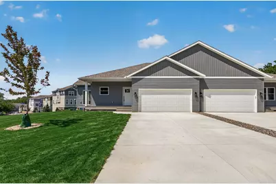 2353 7th Ave E, North Saint Paul, MN 55109 - Photo 3