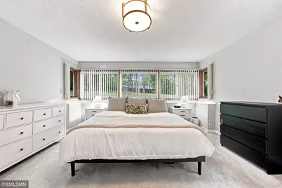 13240 Dahlgren Road, Minnetonka, MN 55305 - Photo 23