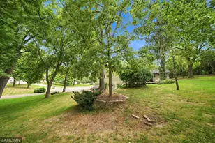 13240 Dahlgren Rd, Minnetonka, MN 55305 - Photo 45
