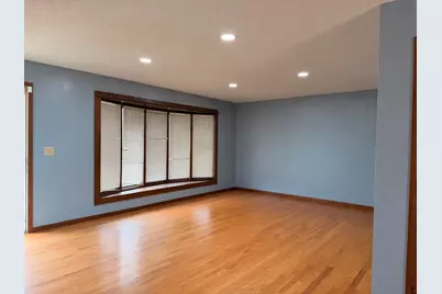 117 Southdale Street SE, Sleepy Eye, MN 56085 - Photo 5