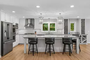 6940 Moccasin Valley Rd, Edina, MN 55439 - Photo 9