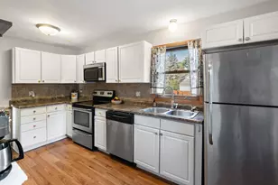 2725 Division St N, North Saint Paul, MN 55109 - Photo 9