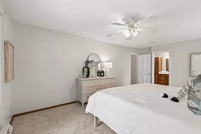 18420 33rd Avenue N, Plymouth, MN 55447 - Photo 19