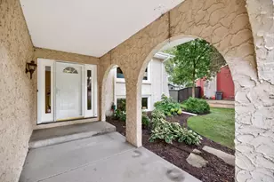 18420 33rd Ave N, Plymouth, MN 55447 - Photo 3