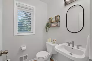 2201 Pine Island Rd, Minnetonka, MN 55305 - Photo 25