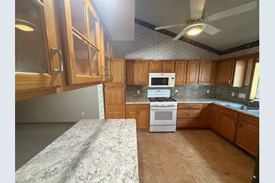 705 24th Street SE, Willmar, MN 56201 - Photo 7