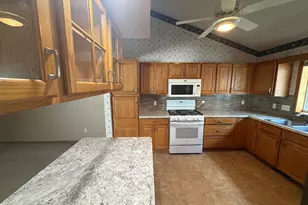 705 24th St SE, Willmar, MN 56201 - Photo 7