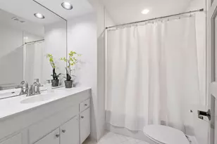 1235 Yale Pl, Minneapolis, MN 55403 - Photo 23