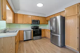 1866 N Ruby Ct, Eagan, MN 55122 - Photo 9