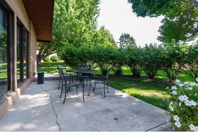2670 Oxford Street N #204, Roseville, MN 55113 - Photo 23