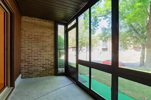 2670 Oxford St N, Roseville, MN 55113 - Photo 5