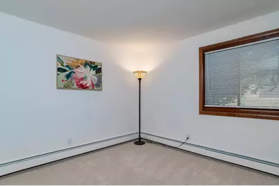 2670 Oxford Street N #204, Roseville, MN 55113 - Photo 9