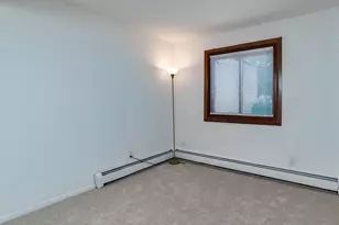 2670 Oxford St N, Roseville, MN 55113 - Photo 11