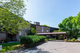 2670 Oxford St N, Roseville, MN 55113 - Photo 29