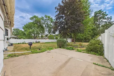 1761 Emerald Drive, New Brighton, MN 55112 - Photo 23