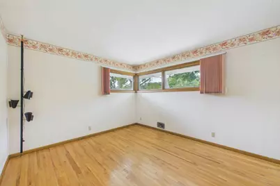 1761 Emerald Drive, New Brighton, MN 55112 - Photo 11