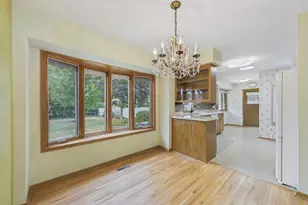 1761 Emerald Dr, New Brighton, MN 55112 - Photo 3
