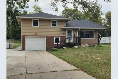 2800 Quebec Avenue N, New Hope, MN 55427 - Photo 1