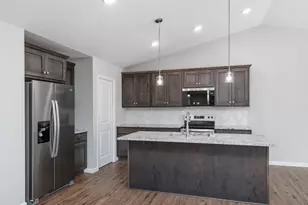1228 Olivia St SE, New Prague, MN 56071 - Photo 11