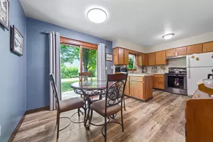 2541 E Main St, Mankato, MN 56001 - Photo 7