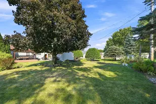 2134 4th St E, Saint Paul, MN 55119 - Photo 23