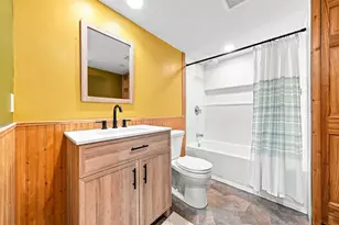 2134 4th St E, Saint Paul, MN 55119 - Photo 17