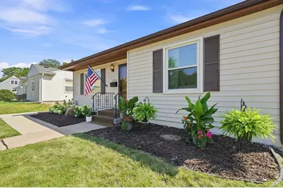 2134 4th Street E, Saint Paul, MN 55119 - Photo 27