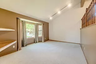 13221 Court Pl, Burnsville, MN 55337 - Photo 9
