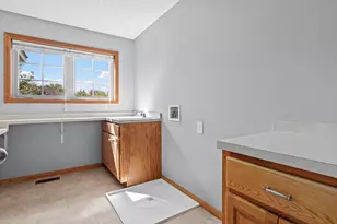 20710 Helena Ln, Lakeville, MN 55044 - Photo 25