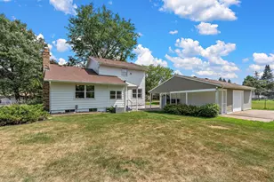 1694 Hinton Trail N, Oakdale, MN 55128 - Photo 33