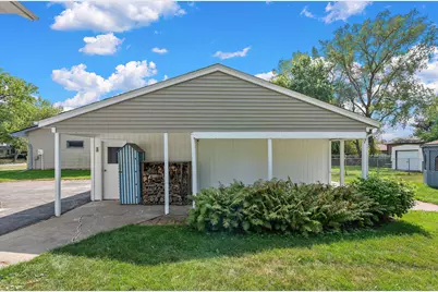 1694 Hinton Trail N, Oakdale, MN 55128 - Photo 35