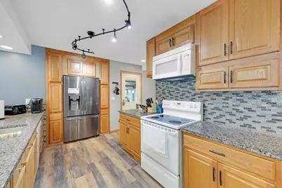 7700 65th Avenue N, Brooklyn Park, MN 55428 - Photo 13