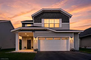 8982 Parkview Cir, Chisago City, MN 55013 - Photo 1