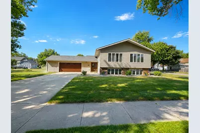 510 12th Street, Windom, MN 56101 - Photo 1