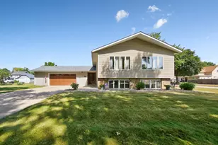 510 12th St, Windom, MN 56101 - Photo 41
