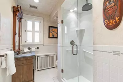 2427 E Lake Of The Isles Parkway, Minneapolis, MN 55405 - Photo 31