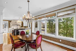 2427 E Lake Of The Isles Pkwy, Minneapolis, MN 55405 - Photo 11